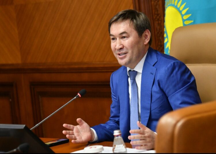 ҚАЛА ӘКІМІ ШЫМКЕНТТІК ЖАСТАРМЕН АЙ САЙЫН ЖҮЗДЕСІП ОТЫРАДЫ