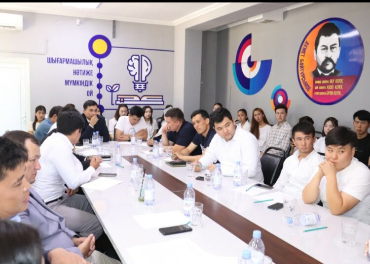 КЕЗЕКТІ КЕҢЕС ӘЛ-ФАРАБИ АУДАНЫНЫҢ ЖАСТАРЫМЕН ӨТТІ