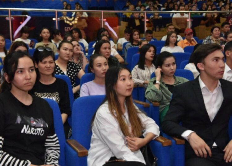 КИНОИНДУСТРИЯ САЛАСЫНЫҢ ЖАС ТАЛАНТТАРЫ МАРАПАТТАЛДЫ