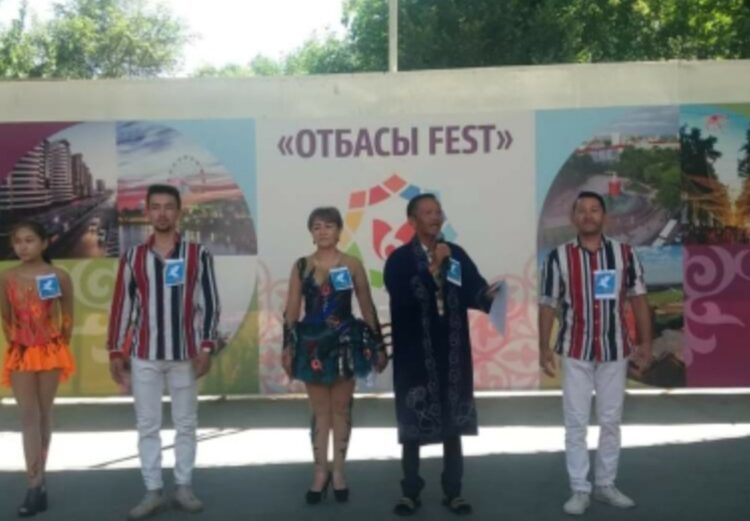 ҮЛГІЛІ ОТБАСЫЛАР САЙЫСҚА ТҮСТІ