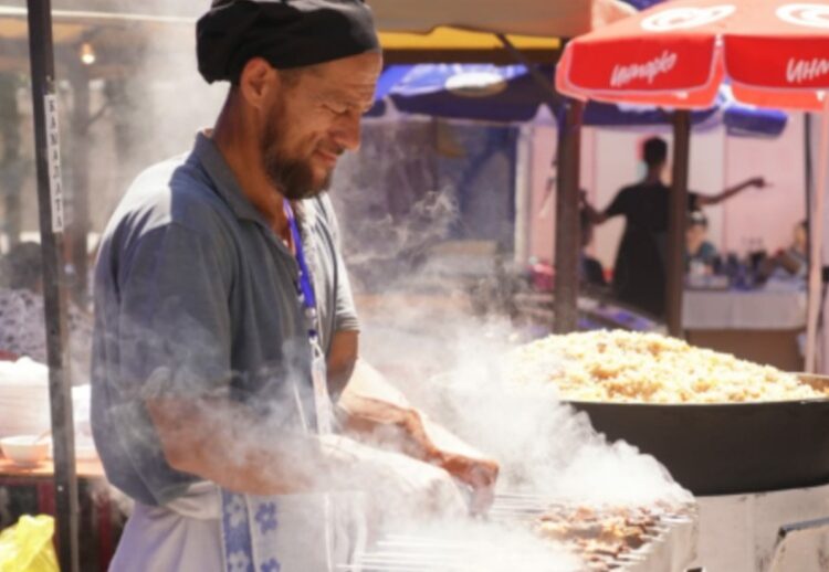 ШЫМКЕНТТЕ BALMUZDAQ FEST ӨТІП ЖАТЫР