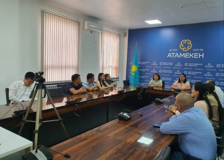 Шымкентте кәсіпкерлерді сыбайлас жемқорлықтан қорғау мәселелері талқыланған жиын өтті