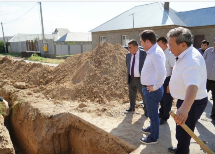 М.ӘЙТЕНОВ ҚҰРСАЙДЫҢ АУЫЗ СУМЕН ҚАМТУ ЖҰМЫСТАРЫН ТЕКСЕРДІ