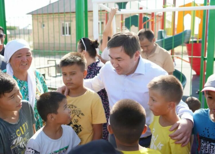 ҚАЛА ӘКІМІ ҚҰРСАЙДАҒЫ ОЙЫН АЛАҢШАСЫНЫҢ ҚҰРЫЛЫСЫМЕН ТАНЫСТЫ