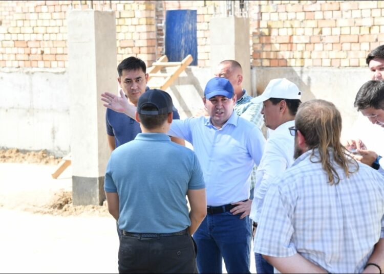 ҚАЛАДАҒЫ ЕҢ КӨНЕ МЕКТЕПКЕ ЖАҢА ОҚУ КОРПУСЫ САЛЫНУДА