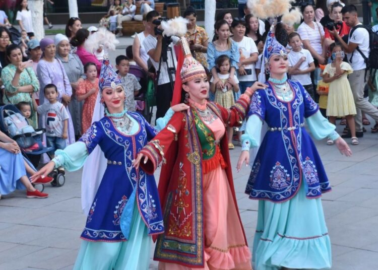 ШЫМКЕНТТІКТЕР ЕЛОРДА КҮНІН ТОЙЛАДЫ