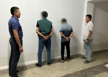 Полицейлер ойынханаға қарақшылық шабуыл жасаған жас жігіттерді ұстады