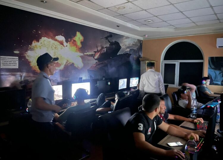 ЖАСТАР МЕН ЖАСӨСПІРІМДЕР АРАСЫНДА ҚЫЛМЫС ПЕН ҚҰҚЫҚ БҰЗУШЫЛЫҚТЫҢ АЛДЫН АЛУ БОЙЫНША РЕЙДТІК ІС-ШАРА ӨТТІ