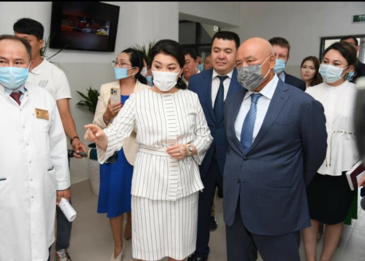 ТҮРКІСТАНДА ЗАМАНАУИ ЖЕДЕЛ ЖӘРДЕМ ОРТАЛЫҒЫ БОЙ КӨТЕРДІ