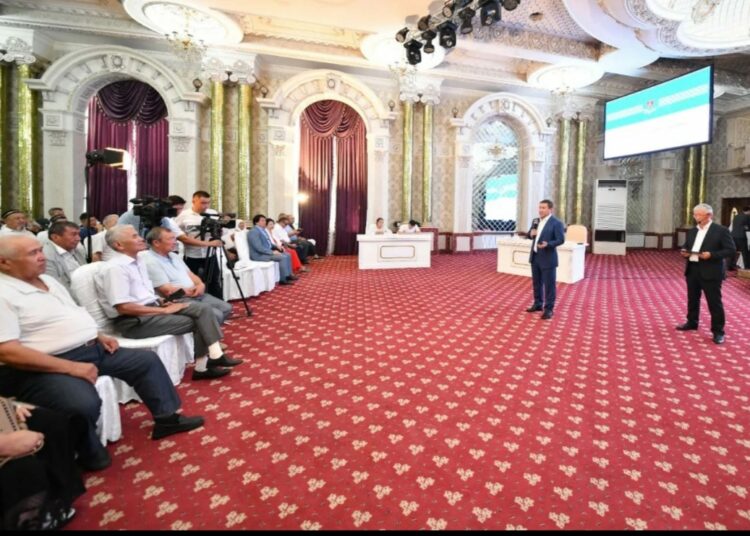 АБАЙ АУДАНЫ ТҰРҒЫНДАРЫМЕН КЕЗДЕСУ ӨТТІ