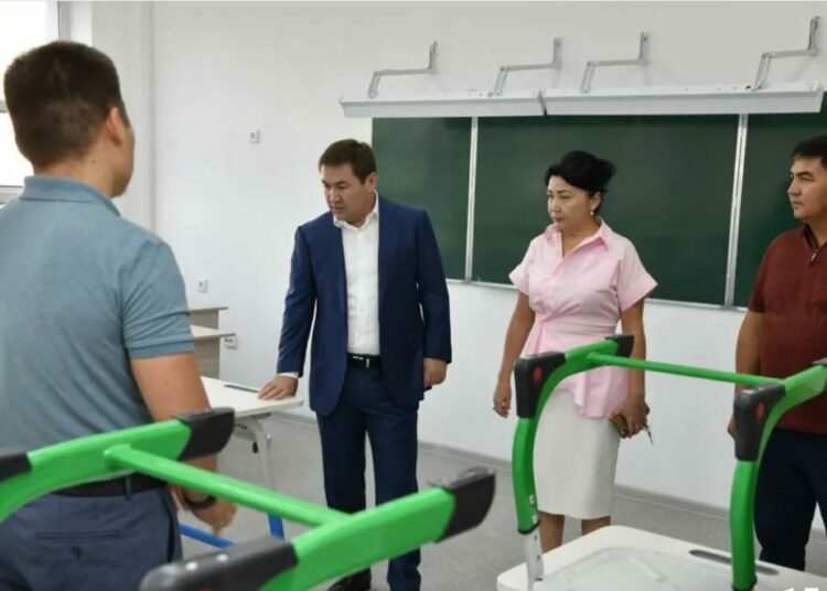МЕКТЕПТЕРДІҢ ҚҰРЫЛЫСЫ ТЕКСЕРІЛДІ