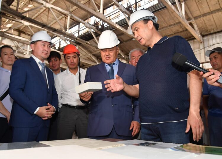 ТҮРКІСТАН: КЕНТАУДА КІРПІШ ЗАУЫТЫ АШЫЛДЫ