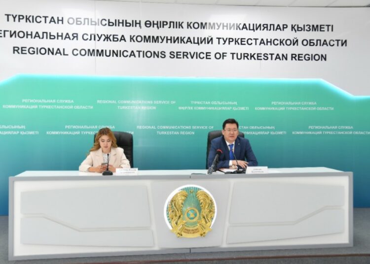 ТҮРКІСТАН: АӘК АЛАТЫН ОТБАСЫЛАРДЫҢ БАЛАЛАРЫ МЕКТЕП ФОРМАСЫМЕН ҚАМТАМАСЫЗ ЕТІЛЕДІ