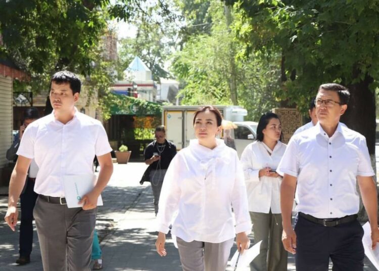 ДӘРІХАНАЛАРҒА МОНИТОРИНГ ЖҰМЫСЫ ЖҮРГІЗІЛДІ