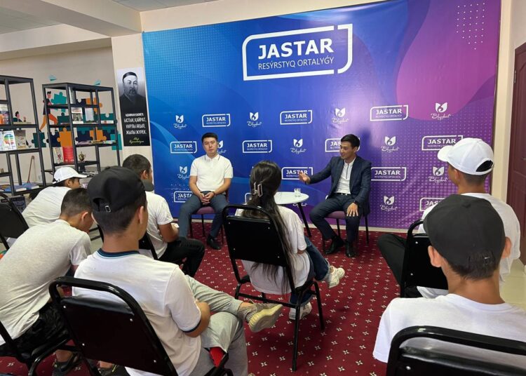 ЕҢБЕКШІ АУДАНЫНЫҢ МЕКТЕП ТҮЛЕКТЕРІМЕН КЕЗДЕСУ ӨТТІ