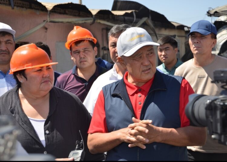 Ө.Шөкеев: Жетісайдағы өртенген базардың кәсіпкерлері көмексіз қалмайды