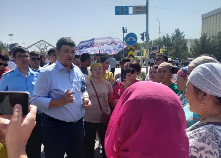 ЖЕТІСАЙ: ӨРТЕНГЕН БАЗАР БОЙЫНША ЕКІ САРАПТАМА ЖҮРГІЗІЛУДЕ