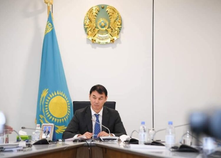 ДАРХАН САТЫБАЛДЫ ЖЕТІСАЙДАҒЫ ӨРТЕНГЕН БАЗАРҒА ҚАТЫСТЫ ТАПСЫРМАЛАР БЕРДІ