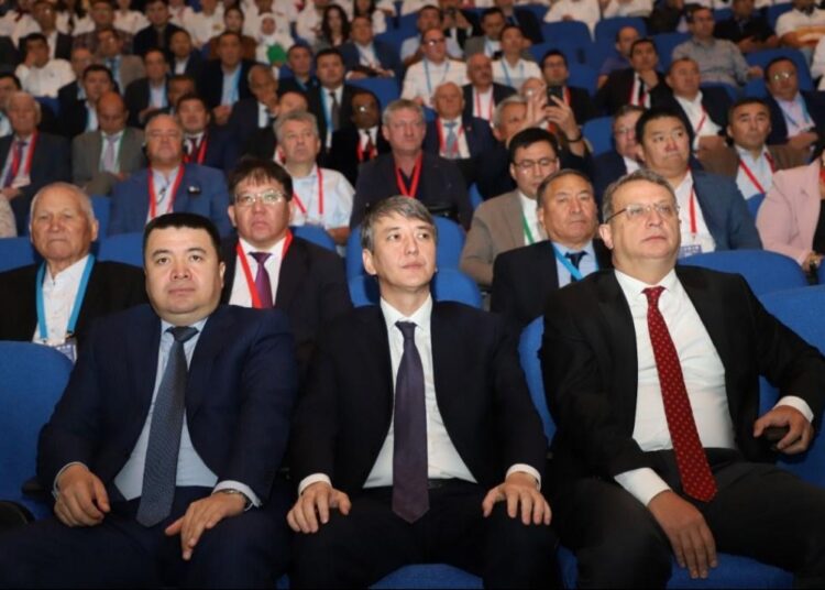 ТҮРКІСТАНДА «ЗАМАНАУИ ТРАВМАТОЛОГИЯ ЖƏНЕ ОРТОПЕДИЯ КӨКЖИЕКТЕРІ» АТТЫ ХАЛЫҚАРАЛЫҚ ҒЫЛЫМИ-ПРАКТИКАЛЫҚ КОНФЕРЕНЦИЯ ӨТІП ЖАТЫР