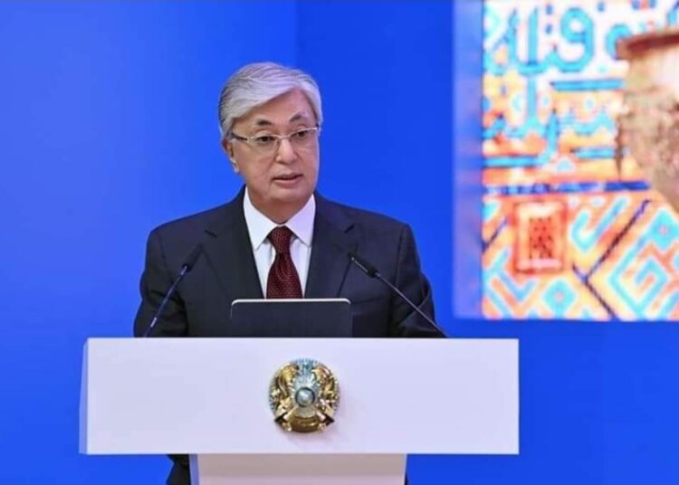 ҚАСЫМ-ЖОМАРТ ТОҚАЕВ ТҮРКІСТАН ОБЛЫСЫНЫҢ ТҰРҒЫНДАРЫМЕН КЕЗДЕСТІ