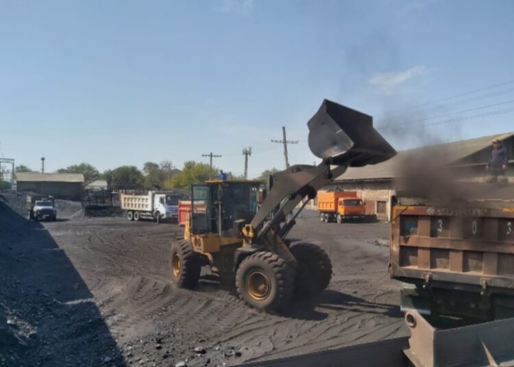 ШЫМКЕНТТЕ 7 ОРЫНДА КӨМІР САТЫЛУДА