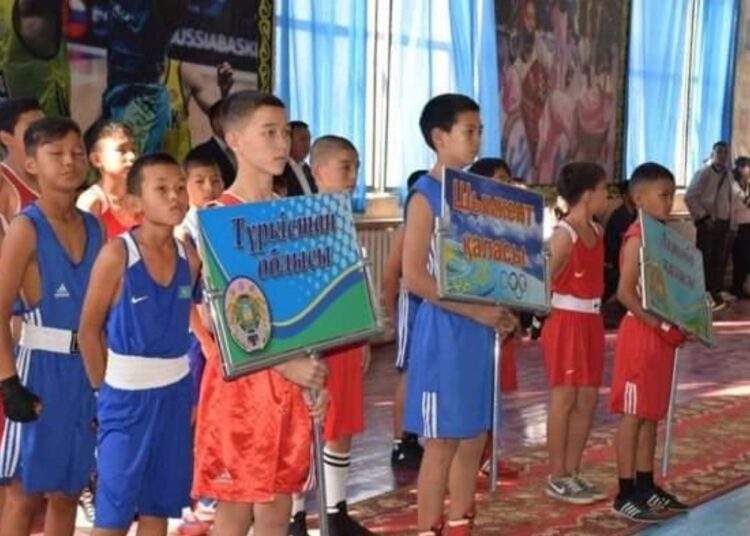 ТҮРКІСТАН: БОКСТАН СЕЙІЛХАН САТТАРХАНҰЛЫН ЕСКЕ АЛУҒА АРНАЛҒАН ТУРНИР ӨТІП ЖАТЫР