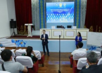 БІЛІКТІЛІКТІ АРТТЫРУҒА АРНАЛҒАН КӨШПЕЛІ ОТЫРЫС