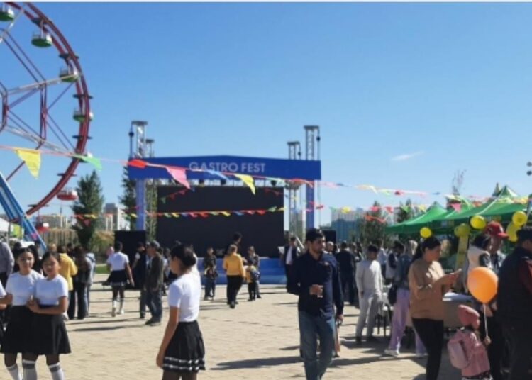 ТҮРКІСТАНДА ҰЛТТЫҚ ТАҒАМДАР ГАСТРО-ФЕСТИВАЛІ ӨТІП ЖАТЫР