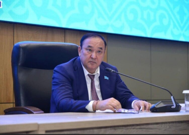 «ҚАЗАҚСТАН МӘСЛИХАТТАРЫ ДЕПУТАТТАРЫНЫҢ БІРЛЕСТІГІ» РЕСПУБЛИКАЛЫҚ ҚОҒАМДЫҚ БІРЛЕСТІГІНІҢ ОТЫРЫСЫ