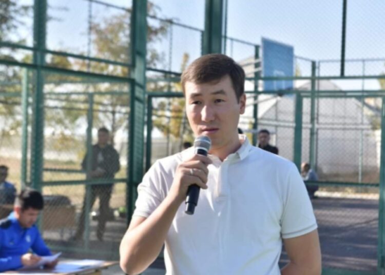 УЧИТЕЛЯ ШКОЛЫ ВСТРЕТИЛИСЬ НА ЗЕЛЕНОЙ ПЛОЩАДКЕ