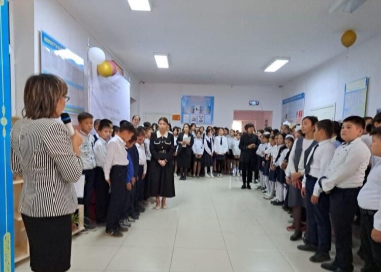 ТҮРКІСТАН: АРЫСТА «РЕСПУБЛИКА КҮНІ: БІРЛІК ПЕН ЫНТЫМАҚ» АТТЫ ЖИЫН ӨТТІ