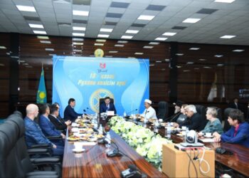 МЕГАПОЛИС БАСШЫСЫ ДІНИ БІРЛЕСТІК ӨКІЛДЕРІМЕН КЕЗДЕСТІ