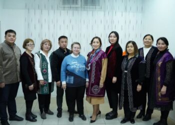 ҚАРАҚАТ ӘБДЕН АБАЙ ОБЛЫСЫ ТҰРҒЫНДАРЫМЕН КЕЗДЕСТІ