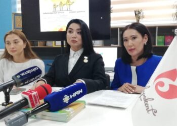 «ҚАЙЫРЫМДЫЛЫҚ КЕРУЕНІ» БЕЙБІТ КҮННІҢ БАТЫРЛАРЫН ІЗДЕЙДІ