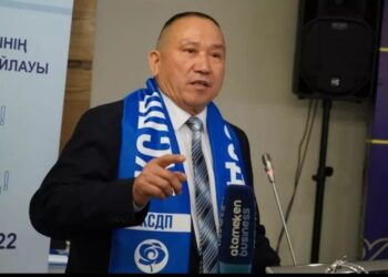 НҰРЛАН ӘУЕСБАЕВ ҚҰРЫЛЫСШЫЛАРМЕН КЕЗДЕСТІ