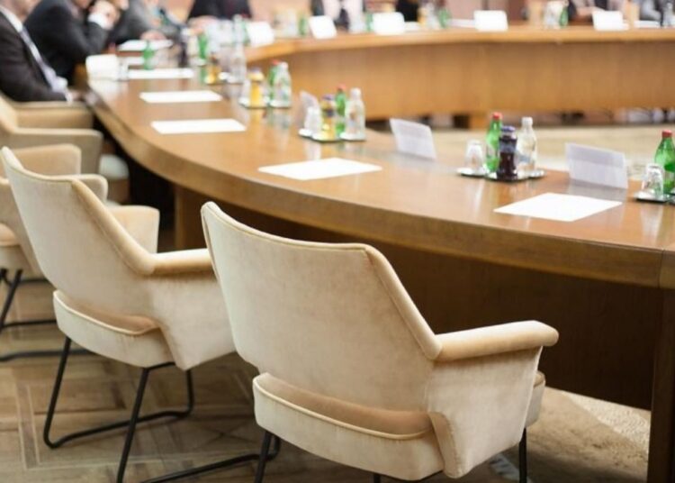 ЖИГУЛИ ДАЙРАБАЕВ АУЫЛ ШАРУАШЫЛЫҒЫ ӨНДІРУШІЛЕРІМЕН КЕЗДЕСТІ