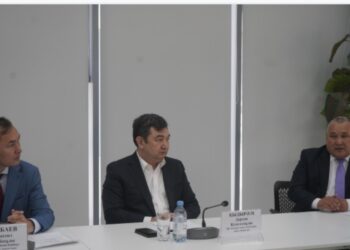 АҚПАРАТ ЖӘНЕ ҚОҒАМДЫҚ ДАМУ МИНИСТРІ ДАРХАН ҚЫДЫРӘЛІ ТҮРКІСТАН ЖҰРТЫМЕН ЖҮЗДЕСТІ