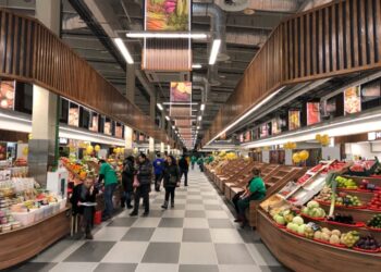 Қарақат Әбден Ақтөбенің орталық базарында сайлаушылармен кездесті