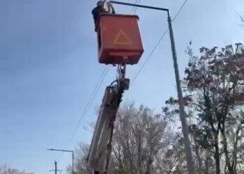 ЖАРЫҚШАМДАР ЖАРҚЫРАЙТЫН БОЛДЫ