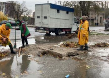 ШЫМКЕНТТЕ СУ БАСУ ҚАУІПІ БАР АУМАҚТАР ТҰРАҚТЫ БАҚЫЛАУДА