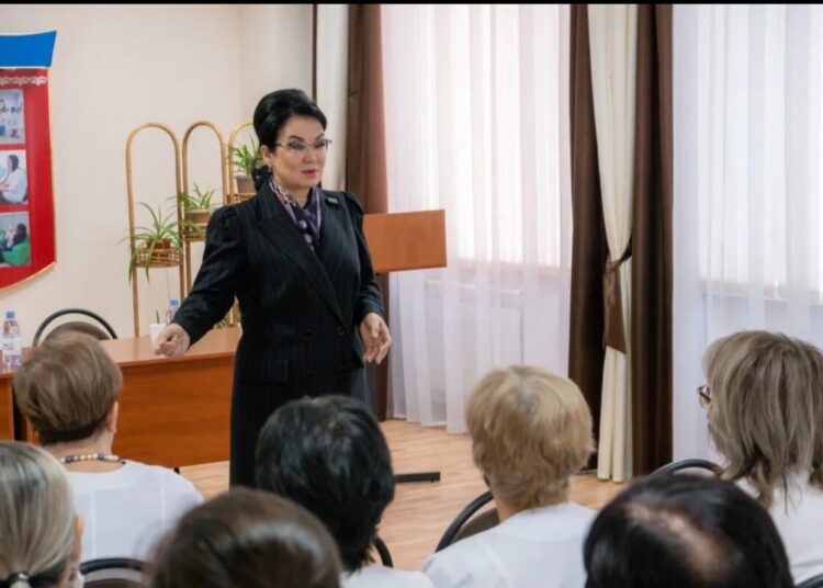 САЛТАНАТ ТҰРСЫНБЕКОВА ҚОСТАНАЙ ҚАЛАСЫНДАҒЫ ЕМХАНА ҰЖЫМЫМЕН КЕЗДЕСТІ