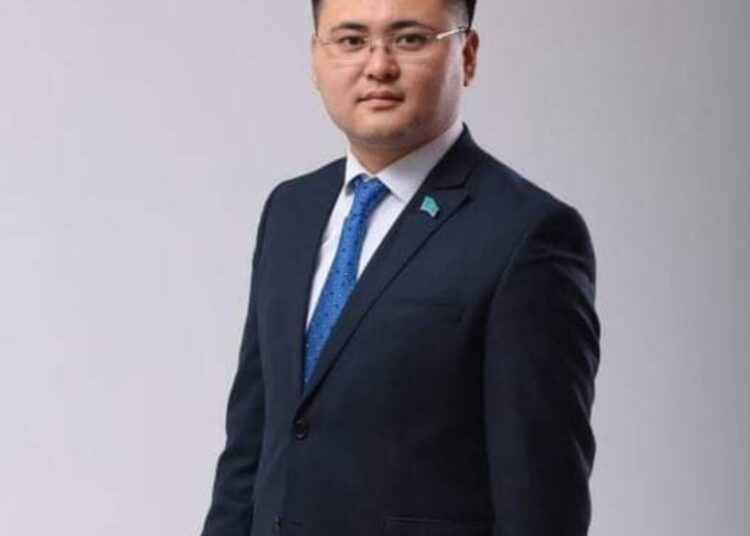 ТАҒДЫРШЕШТІ КЕЗЕҢДЕ ҚАЛЫС ҚАЛМАЙЫҚ