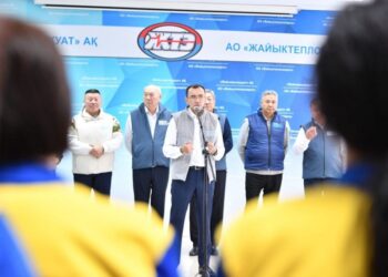 ҚАСЫМ-ЖОМАРТ ТОҚАЕВТЫҢ ЖАҚТАСТАРЫ БАТЫСҚАЗАҚСТАНДЫҚ ТҰРҒЫНДАРМЕН КЕЗДЕСТІ