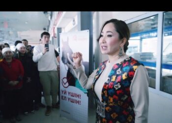 ҚАРАҚАТ ӘБДЕН ШЫМКЕНТТЕ ФАБРИКА ЖҰМЫСШЫЛАРЫМЕН КЕЗДЕСТІ