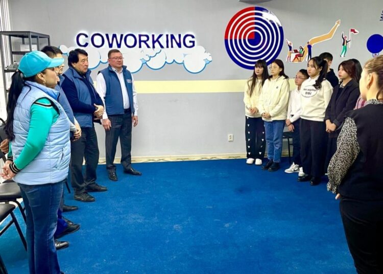 ЖАСТАРМЕН ЖАРҚЫН ЖҮЗДЕСУ ӨТТІ