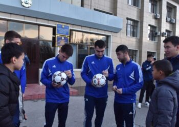 «ОРДАБАСЫ» ФУТБОЛШЫЛАРЫ СПОРТШЫЛАР МЕН ЖАНКҮЙЕРЛЕРДІ САЙЛАУҒА ҚАТЫСУҒА ШАҚЫРДЫ