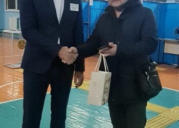 ШЫМКЕНТТЕ ҚАЛА ТҰРҒЫНДАРЫ ДАУЫС БЕРУДІ БАСТАДЫ