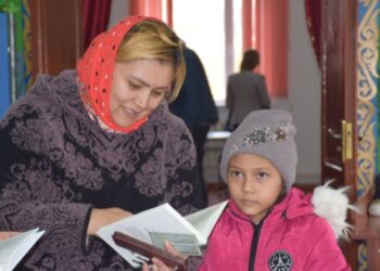 ТҮРКІСТАНДАҒЫ КІТАП ДҮКЕНІ САЙЛАУШЫЛАРҒА ӘДЕБИЕТ ТУЫНДЫЛАРЫН ҰСЫНДЫ