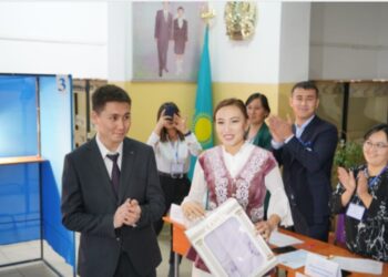 ОТАУ ҚҰРҒАН ЖАС ЖҰБАЙЛАР САЙЛАУ УЧАСКЕСІНДЕ ДАУЫС БЕРДІ