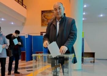 Қыдырып келген қырғыз бауырлар сәттілік тіледі